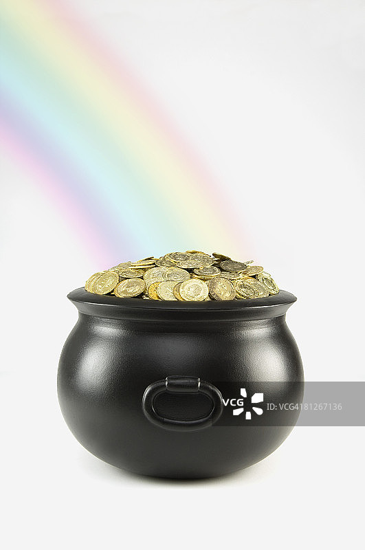金罐和彩虹图片素材