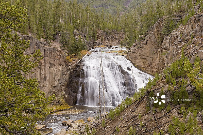 美国怀俄明州黄石国家公园吉本瀑布（联合国教科文组织世界遗产）图片素材