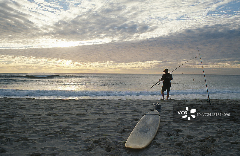 澳大利亚邓斯伯勒的垂钓与冲浪图片素材