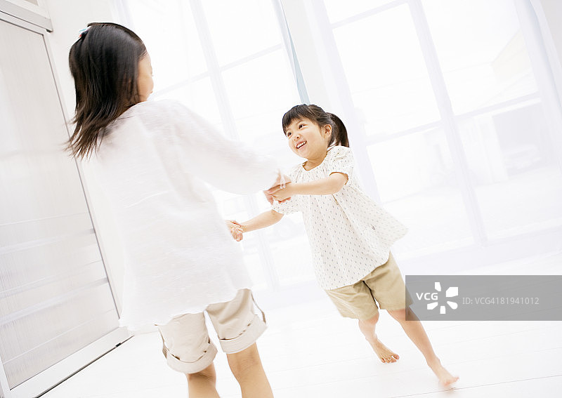 姐妹的欢乐时光图片素材