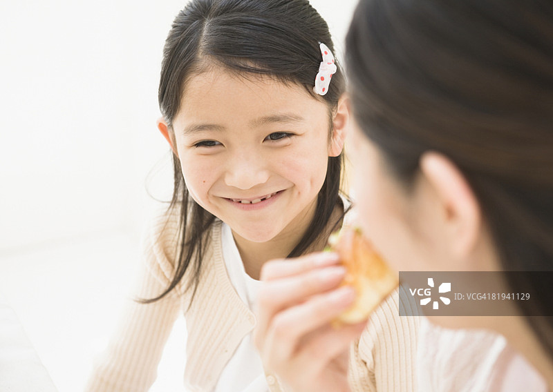 母亲和女儿图片素材