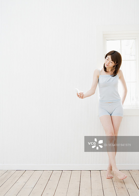 年轻的女人图片素材