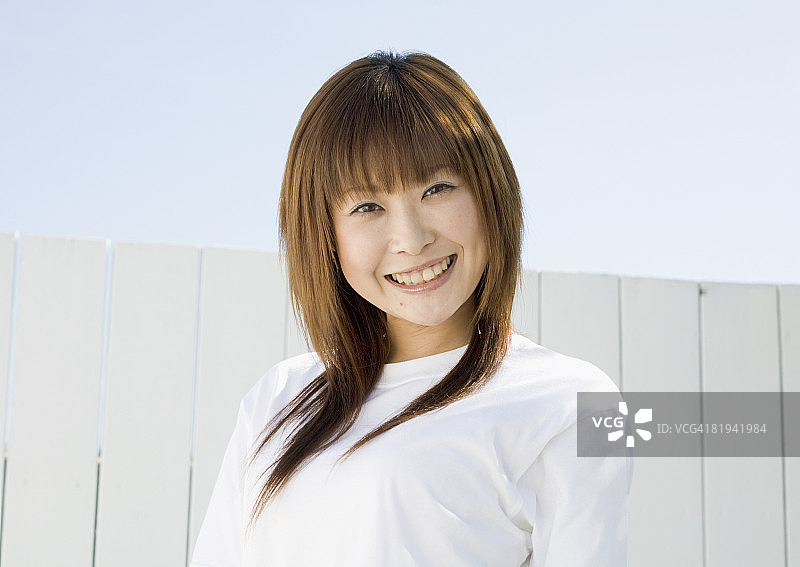 微笑的女人图片素材
