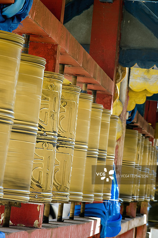 蒙古甘丹寺转经筒图片素材