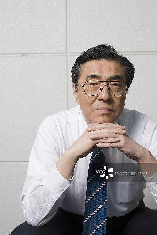 成熟商务男士肖像图片素材