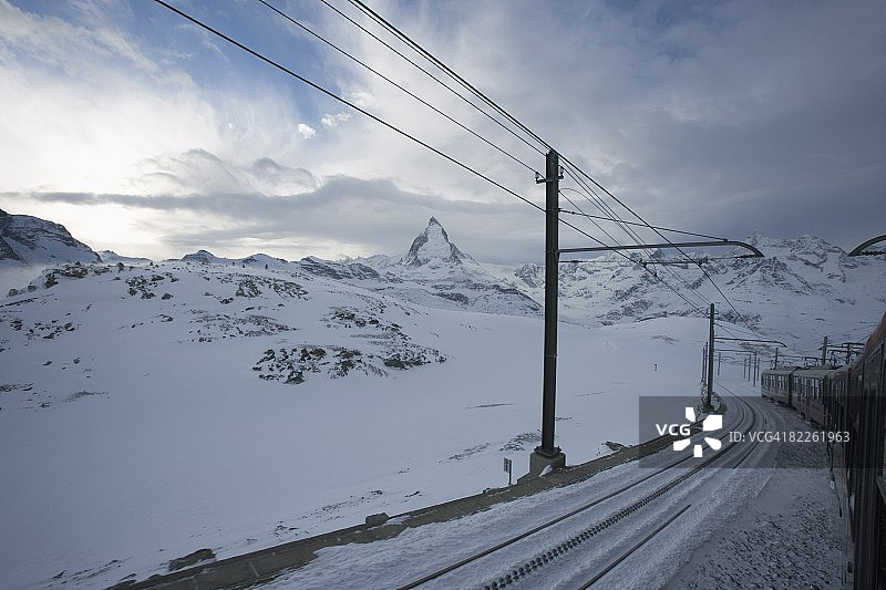 欧洲瑞士采尔马特戈尔内格拉特列车图片素材