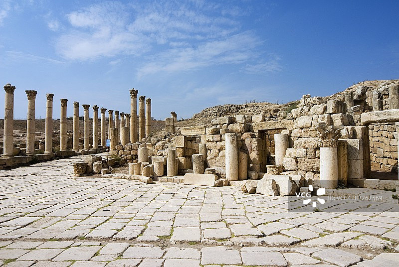 杰拉什古城南大街和南四面体拱门，约旦中东地区图片素材