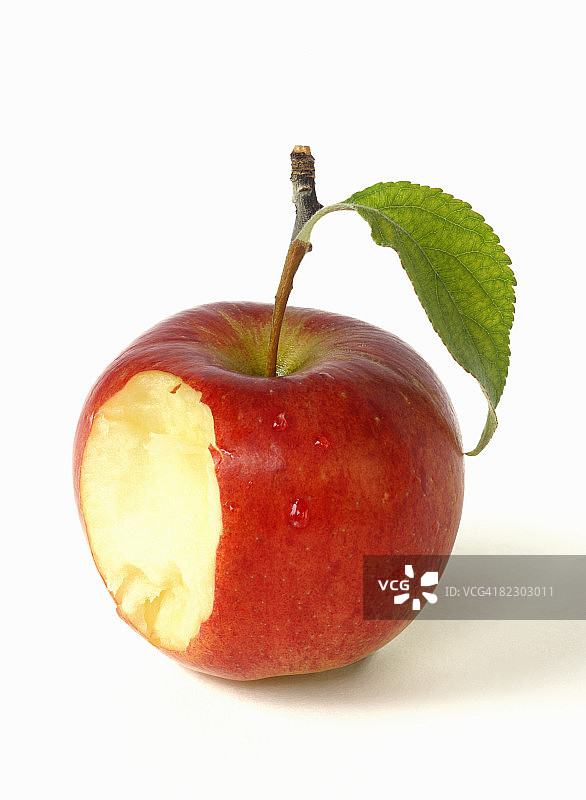 被咬了一口的苹果图片素材