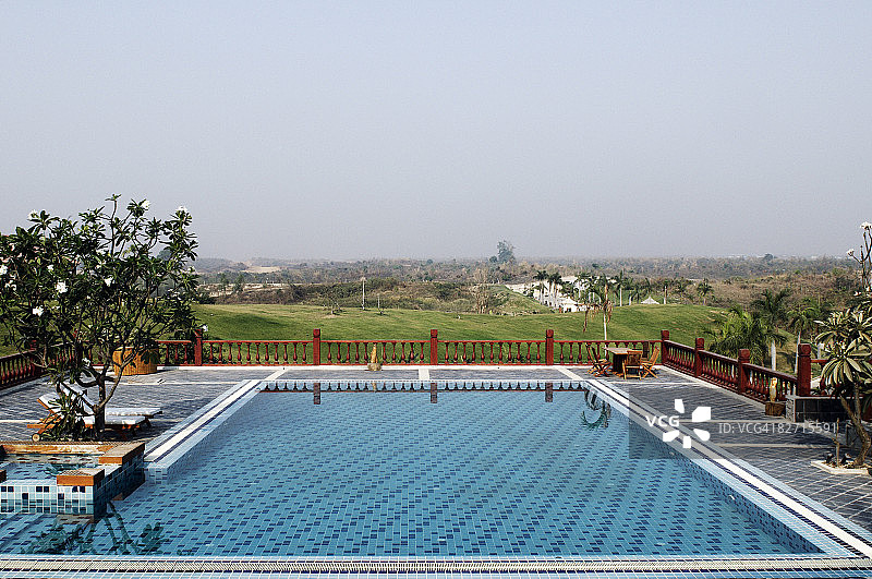 缅甸内比都的酒店泳池图片素材