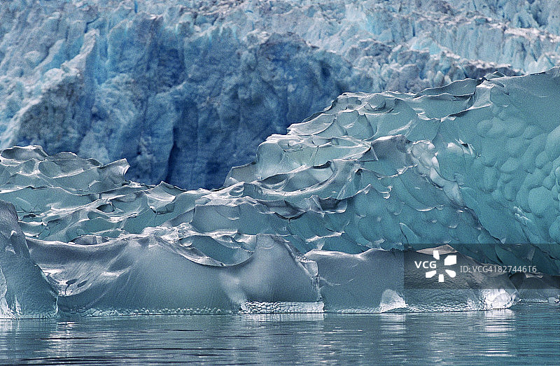 勒 Conte 湾漂浮的小冰山图片素材