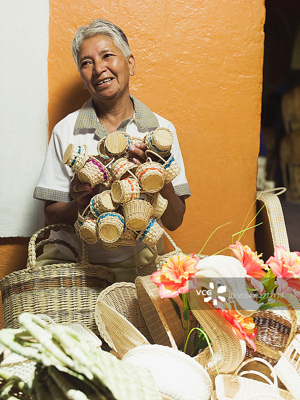 西班牙裔工匠的肖像图片素材