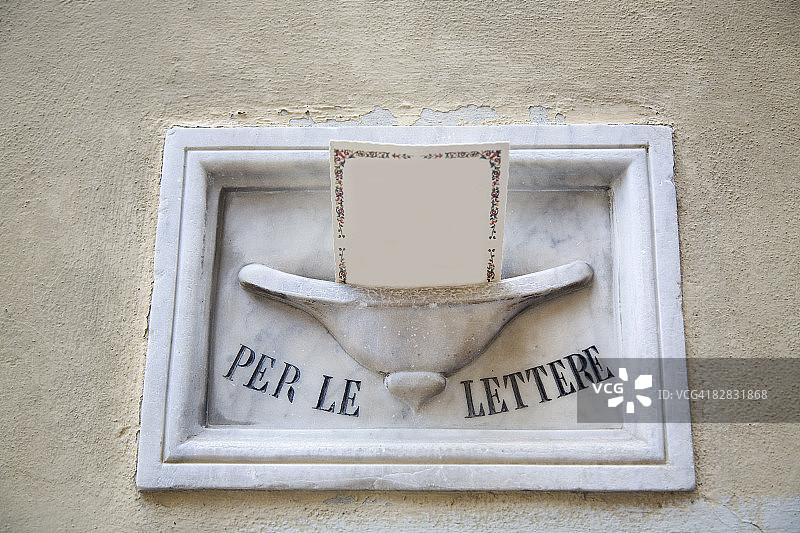 信箱中的信件图片素材