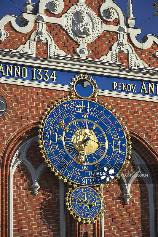 黑头屋上的天文钟图片素材