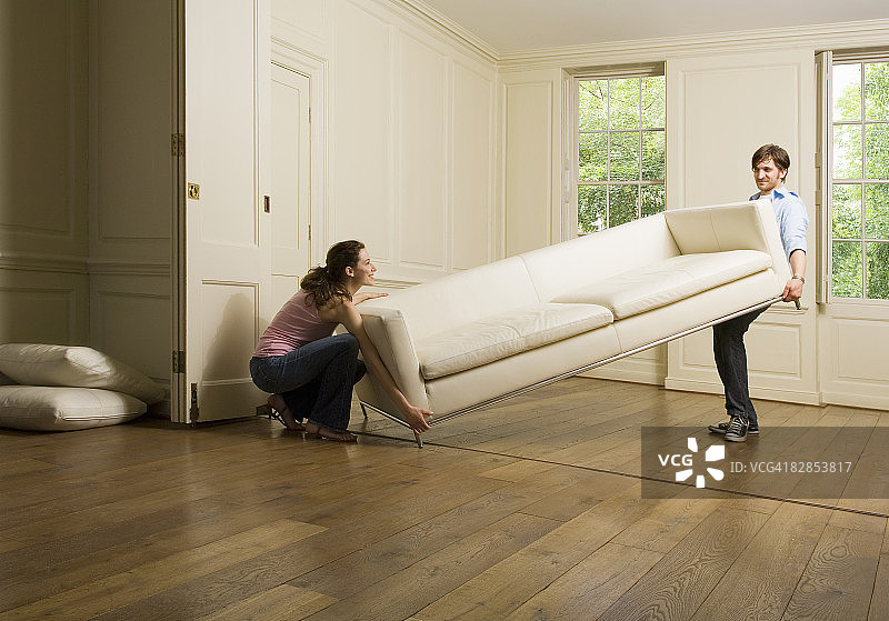 年轻情侣图片素材