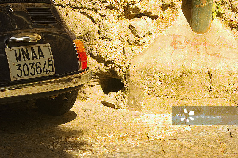 意大利坎帕尼亚索伦托的车牌图片素材