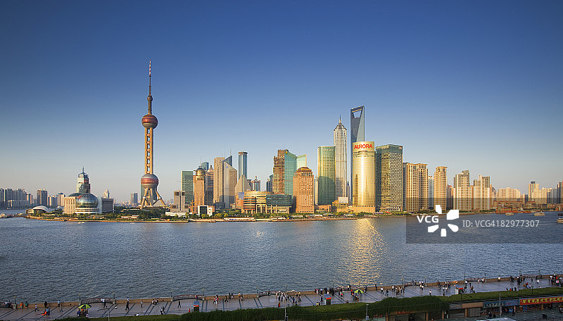 上海金融天际线图片素材