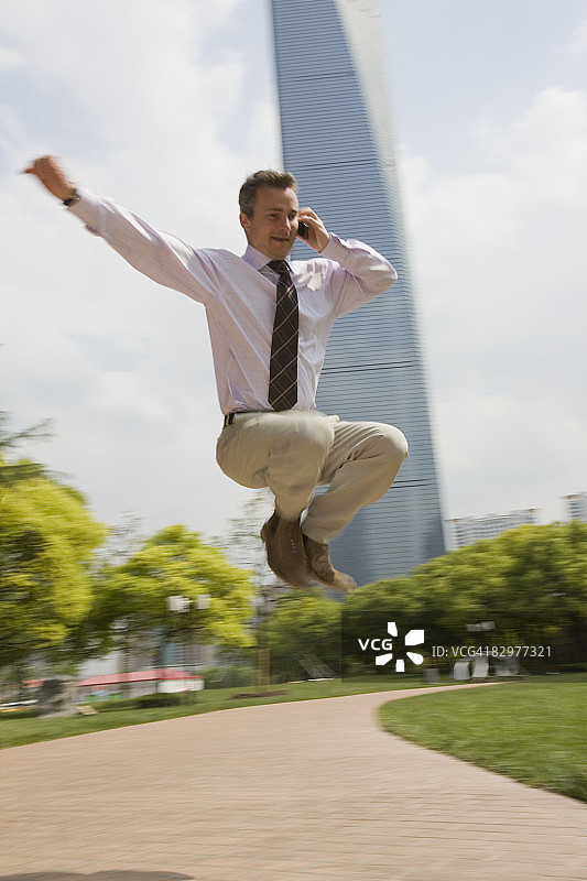 跳跃的商人图片素材