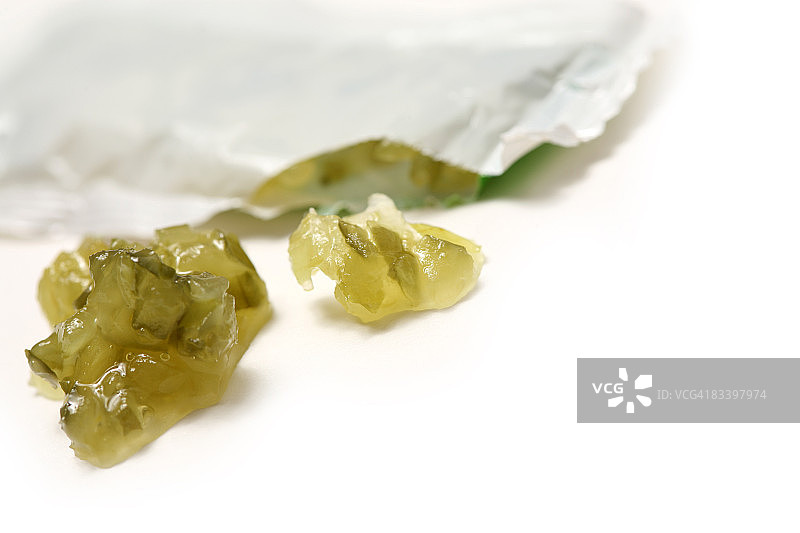白色背景上的调味品图片素材