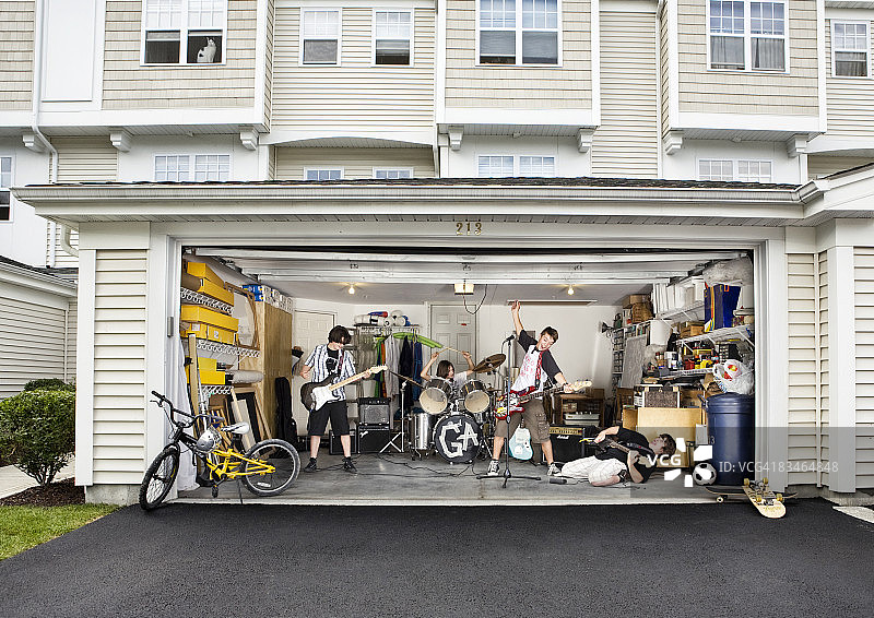青少年车库乐队图片素材