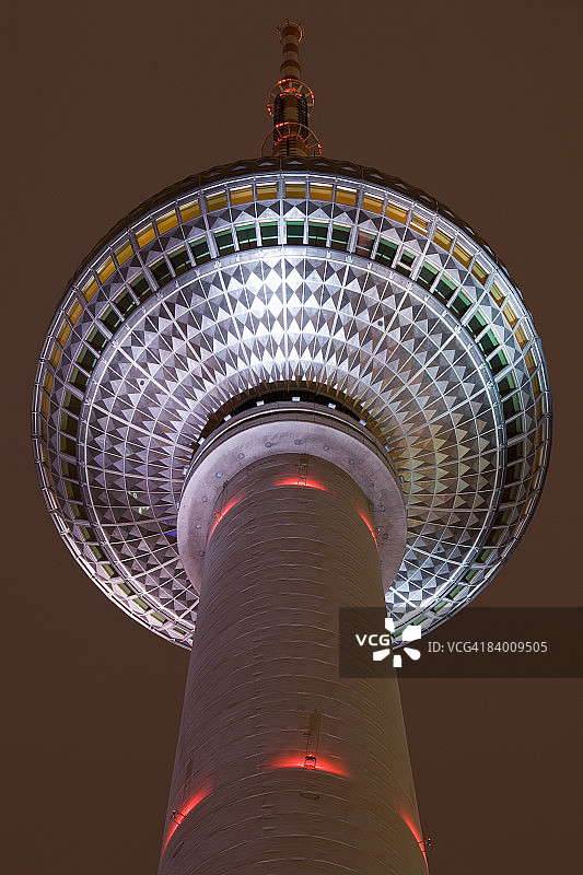 柏林电视塔夜景图片素材