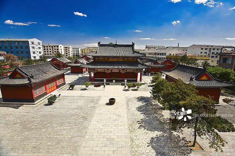 中国内蒙古呼和浩特五塔寺的宝塔的俯视视角图片素材