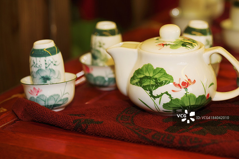 中国安徽合肥，茶壶与茶杯特写图片素材