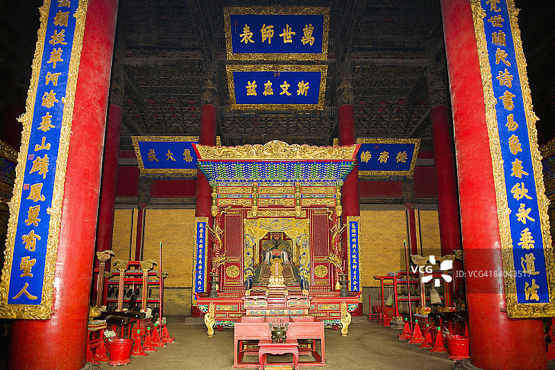 中国山东曲阜孔庙内部景观图片素材