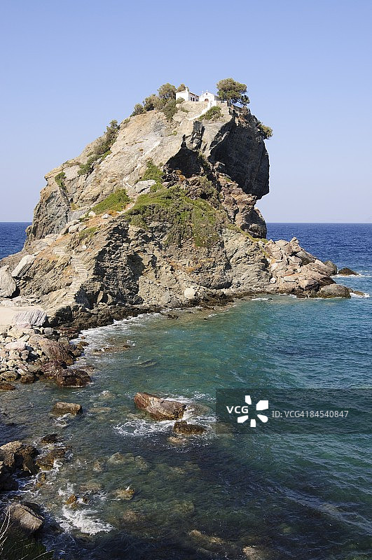 斯科派洛斯岛Agios Ioannis教堂，《妈妈咪呀》电影婚礼场景拍摄地图片素材