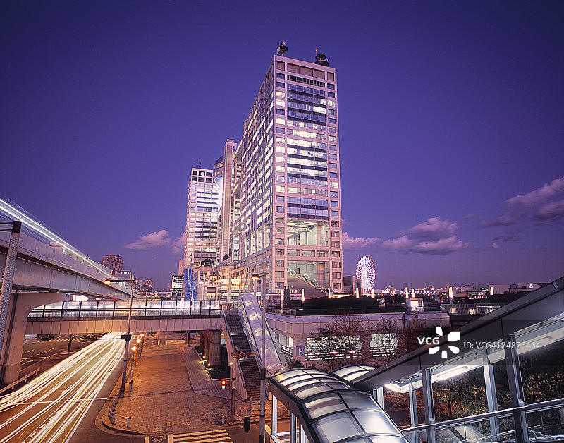 日本东京的富士电视台大楼图片素材