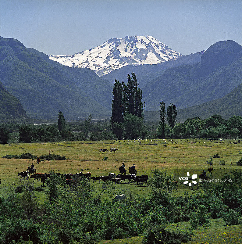 德卡韦萨多格兰德火山图片素材