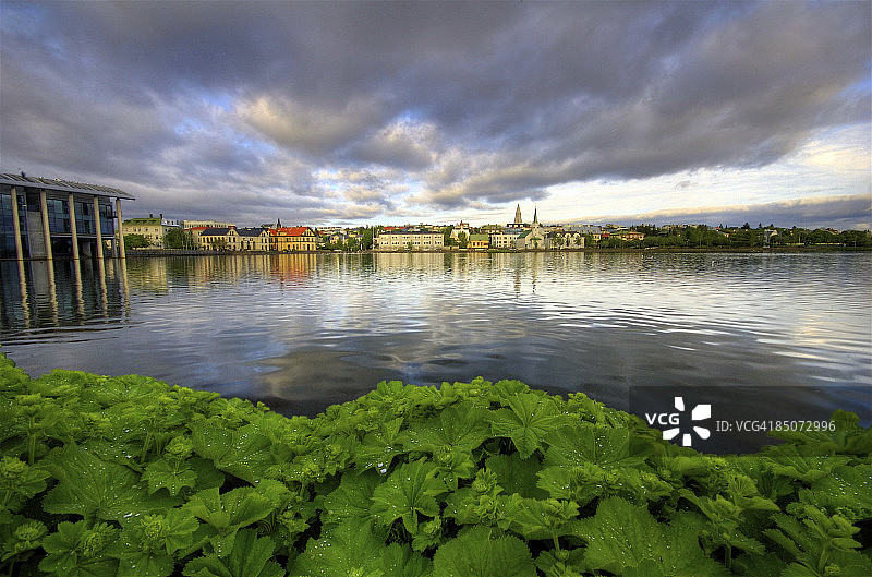 冰岛雷克雅未克特约宁湖图片素材