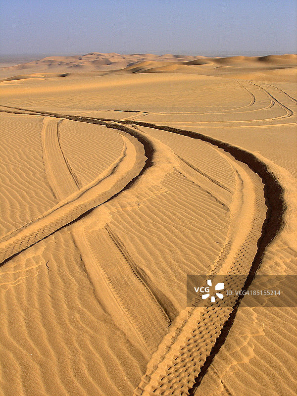 撒哈拉沙漠-塔德拉尔特阿卡库斯-利比亚图片素材