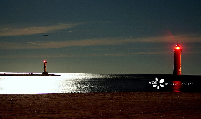 湖畔基诺沙图片素材