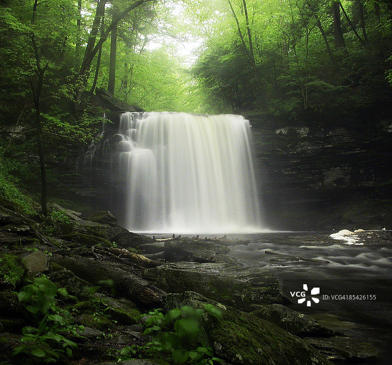 哈里森·赖特瀑布图片素材