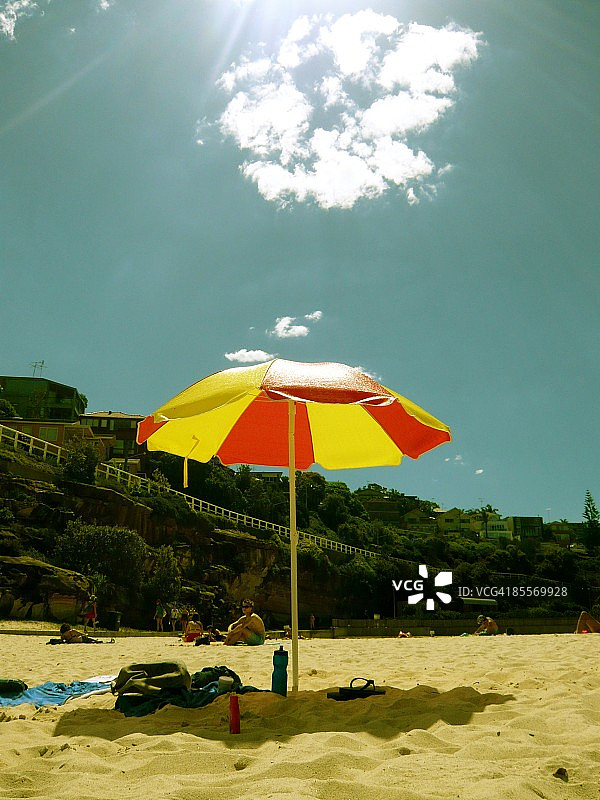 塔玛拉玛海滩上的雨伞图片素材