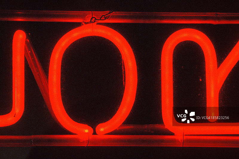 红色霓虹灯墙图片素材