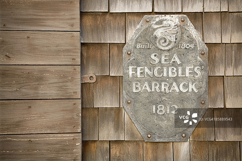 建筑墙上的历史标志图片素材