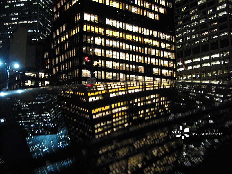 下班后的公园大道办公室灯光图片素材