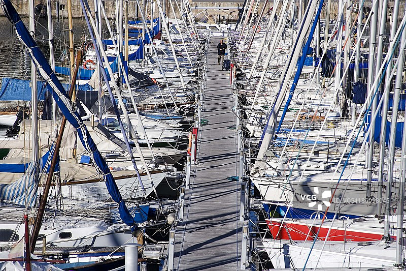 西班牙巴塞罗那旧港图片素材