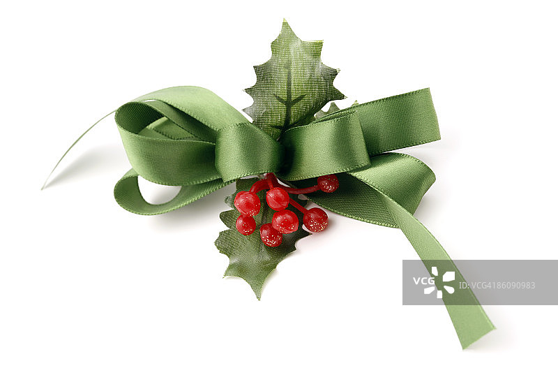 带冬青的绿色丝带蝴蝶结图片素材
