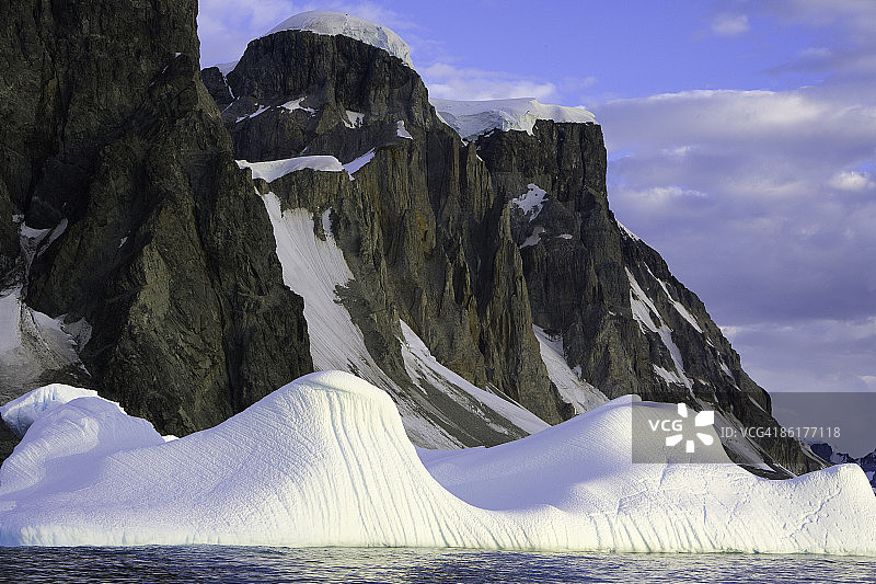 南极半岛的海岸山脉图片素材