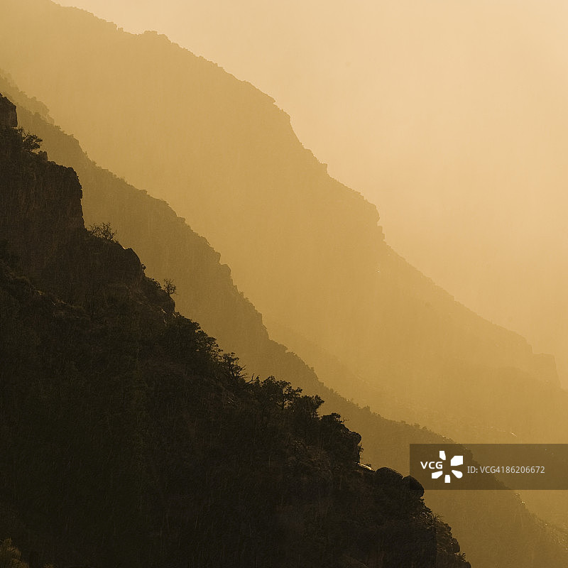 剪影：大峡谷山脉图片素材