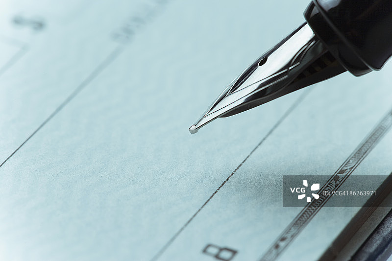 检查和钢笔图片素材