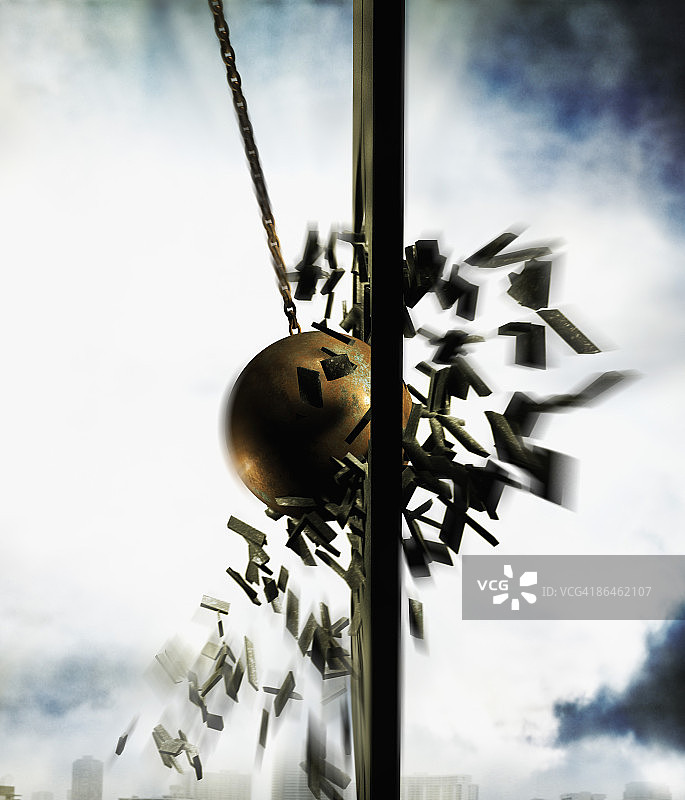 破坏球撞击墙壁图片素材