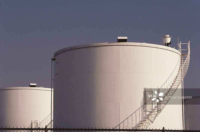 石油储罐图片素材