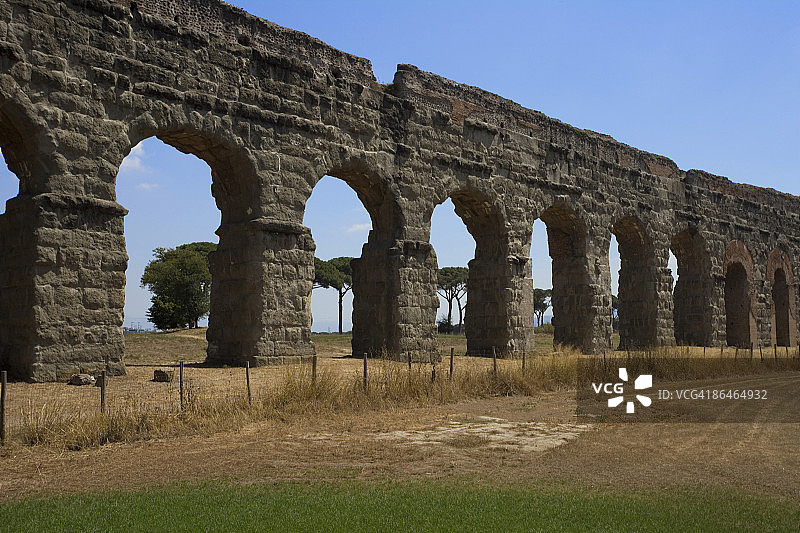 意大利罗马克劳狄乌斯水道图片素材