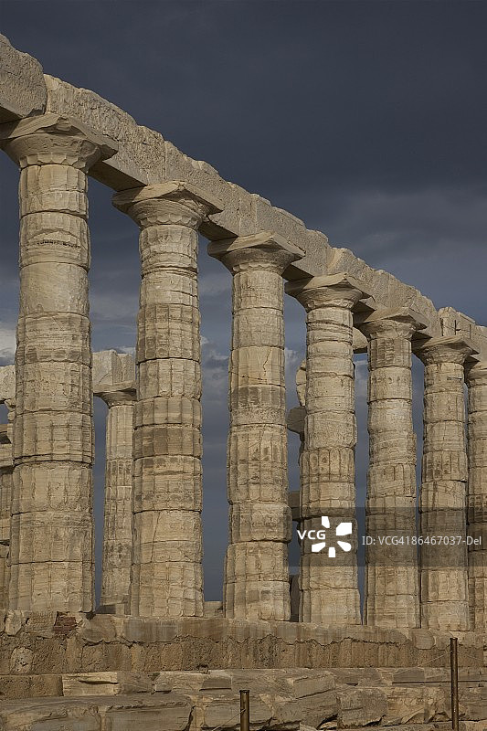 希腊苏尼翁海岬的波塞冬神庙图片素材