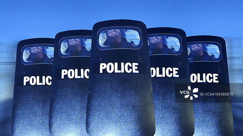 盾牌后面的警察图片素材