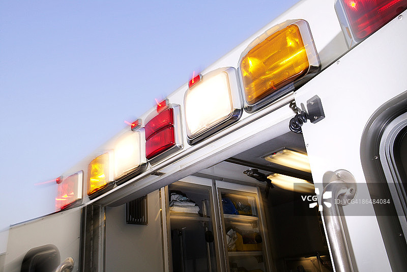 救护车灯光图片素材