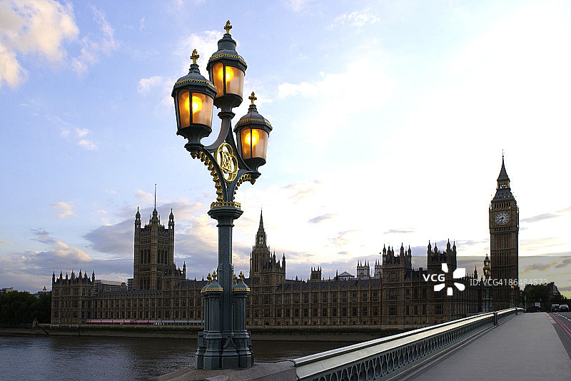 英国伦敦大本钟与议会大厦图片素材